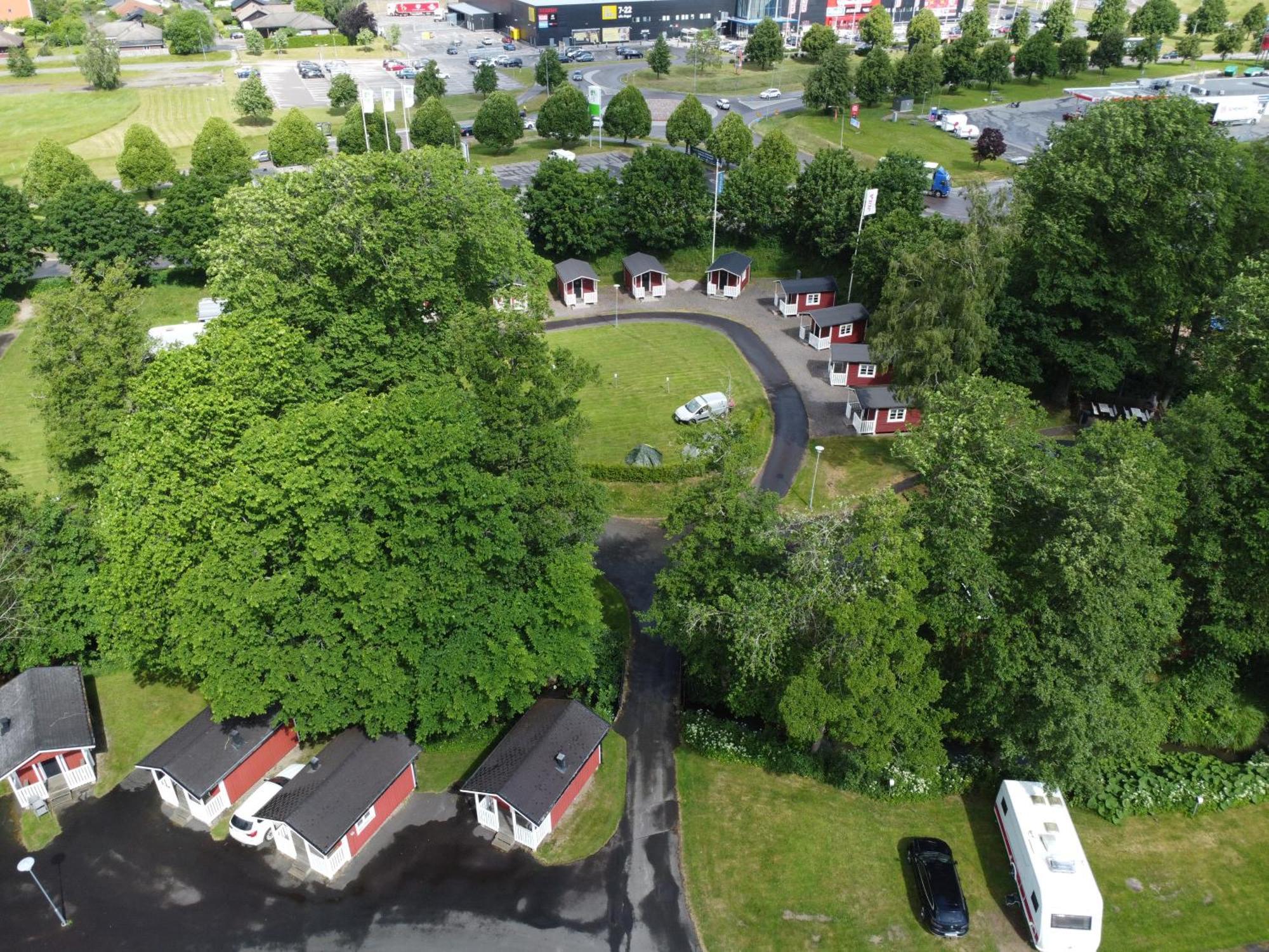 Skara Stads-Camping & Stugby Exterior photo